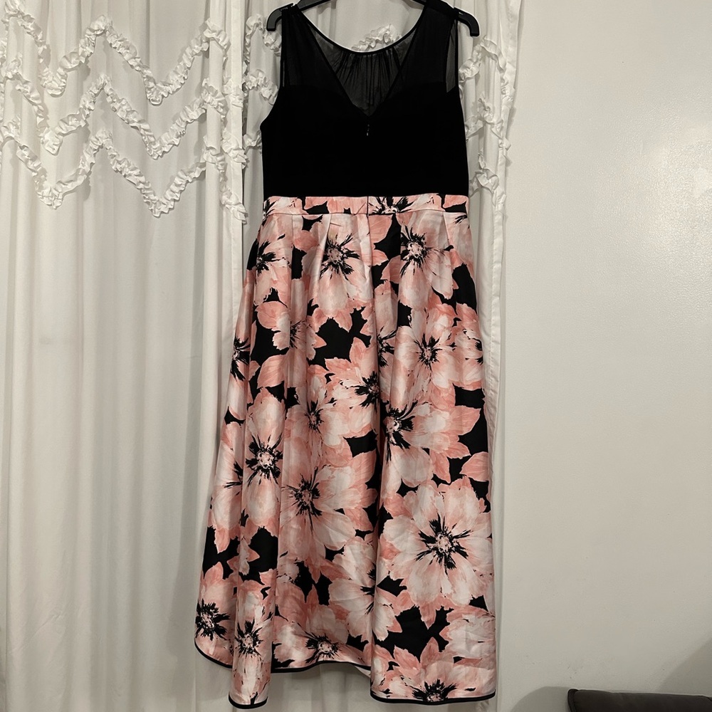 R&M Richard’s high and low dress - Picture 3 of 6